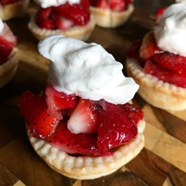Strawberry Pie FlyPeachPie