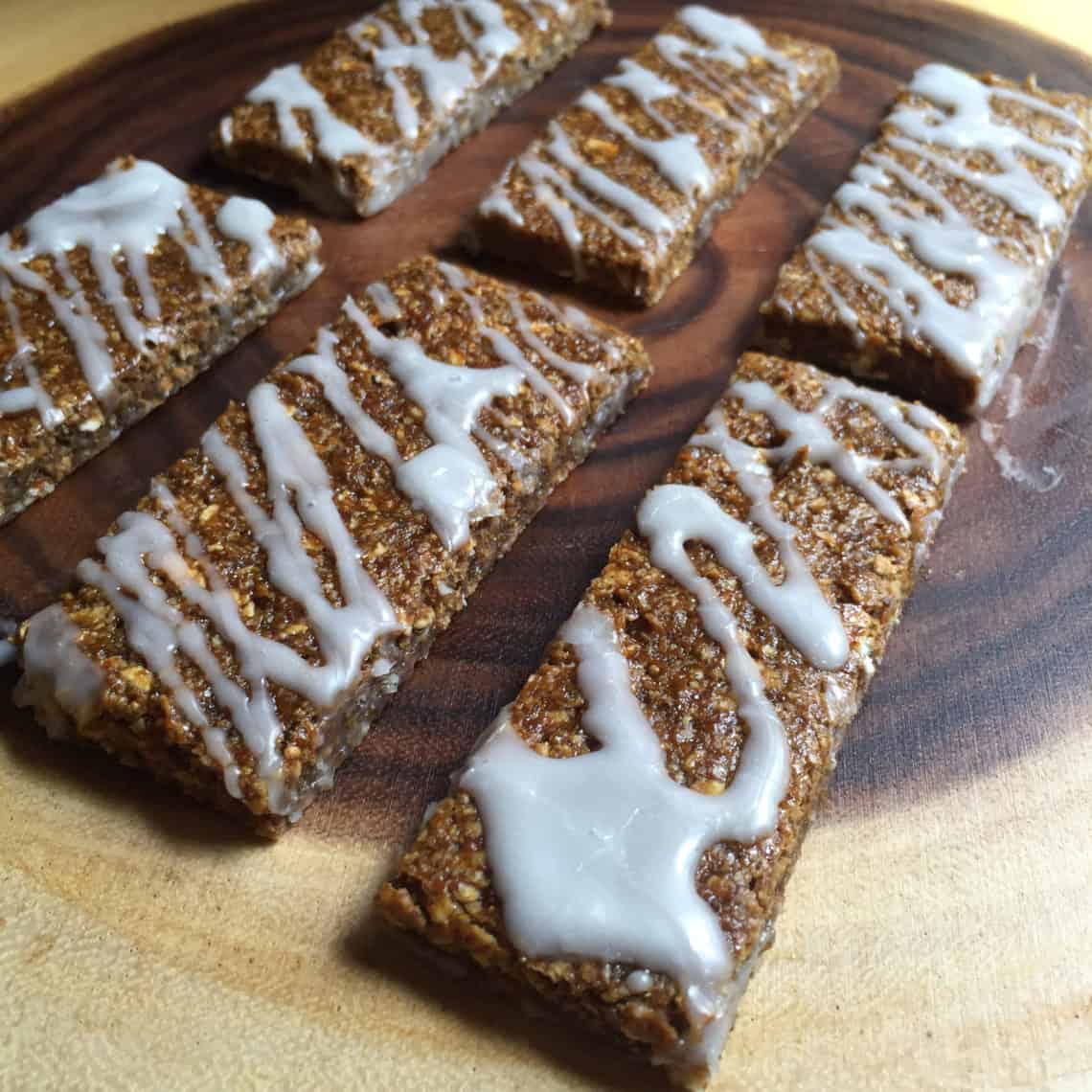 Copycat Clif Kid Z Iced Oatmeal Cookie Bars FlyPeachPie