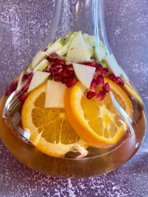 Elderflower White Sangria FlyPeachPie