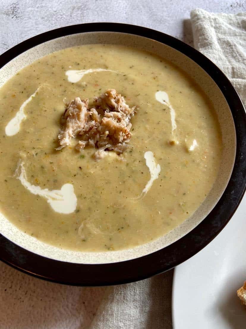 Spicy Crab Chowder - FlyPeachPie